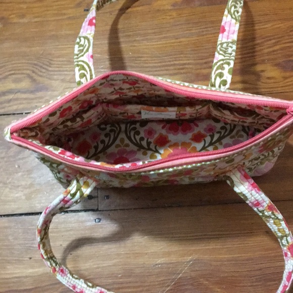 Vera Bradley Woman’s Handbag - Picture 3 of 4